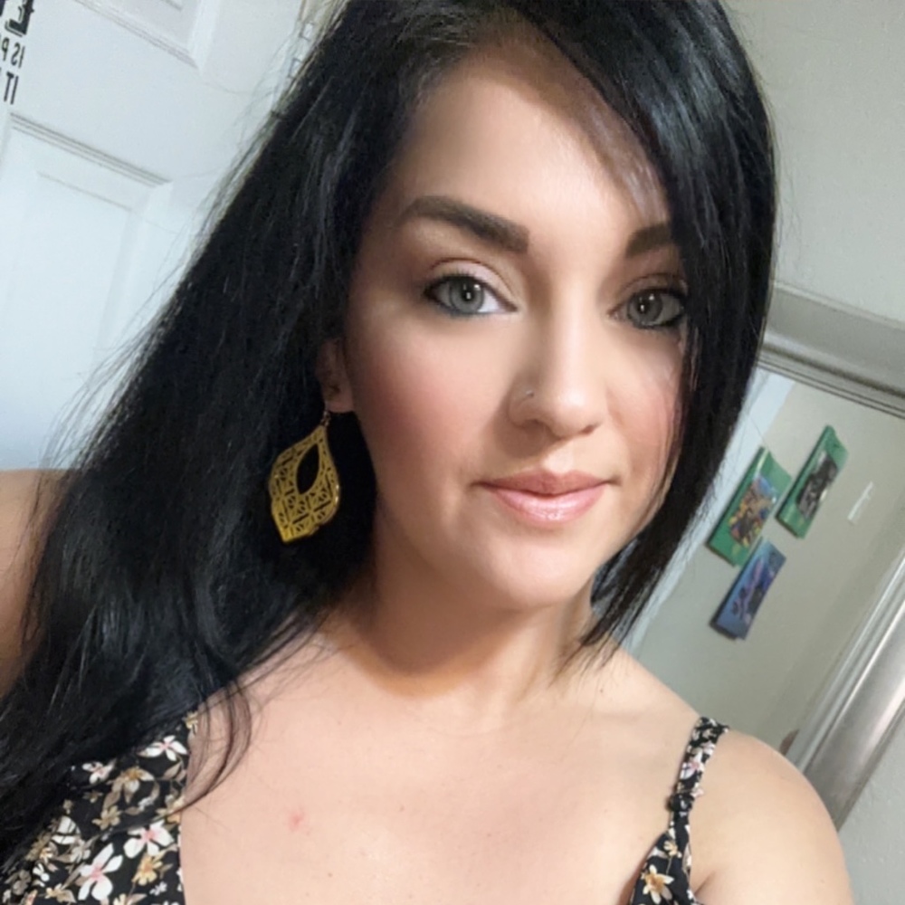 Meet your Posher, Lilyann